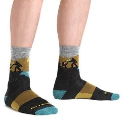 Darn Tough Vermont Men's Close Encounters Micro Crew Midweight Hiking Sock